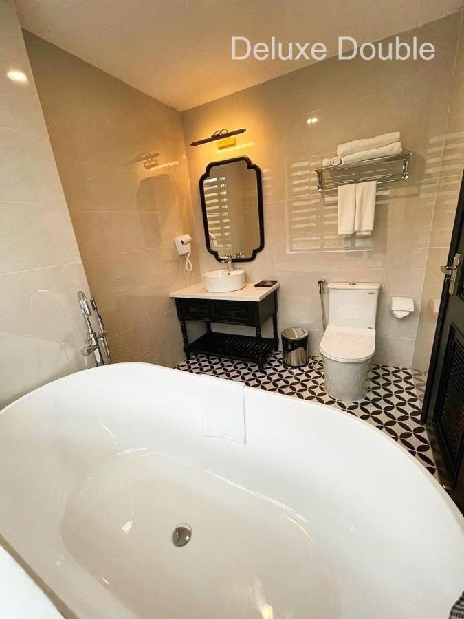 Moma Paris Hotel Ninh Binh Esterno foto