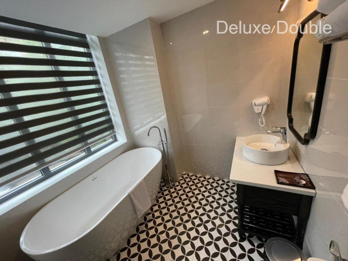 Moma Paris Hotel Ninh Binh Esterno foto